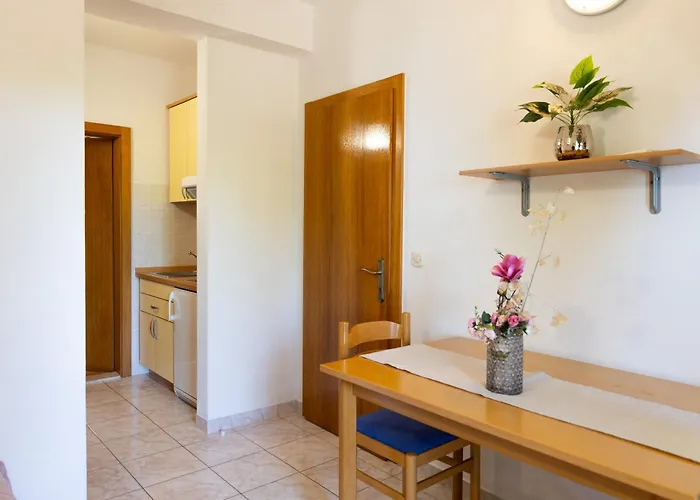 شقة Tona غراداك