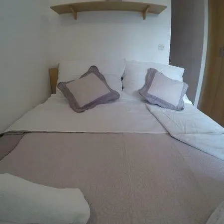 Apartment Tona
